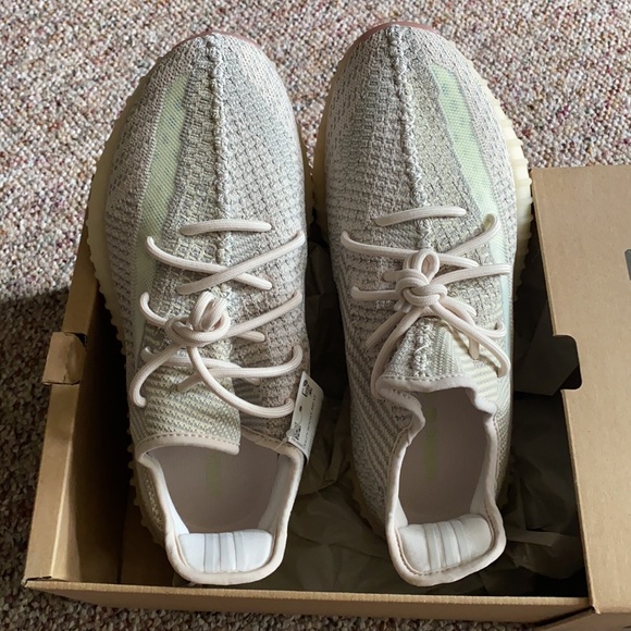 Adidas Yeezy Boost 350 V2 Citrin Non-Reflective 10.5 Brand New in Box with Tags - Picture 5 of 7